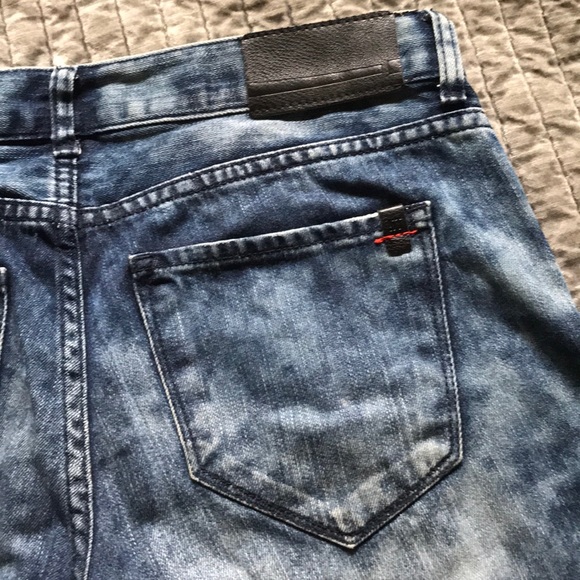 IT Brand Jean Shorts - Picture 4 of 6